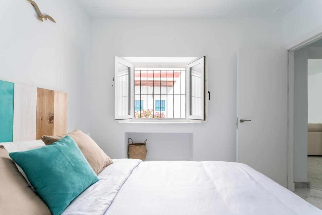 Ferienwohnung Fantastico Atico En El Casco Antiguo En A La Pla Cádiz Exterior foto